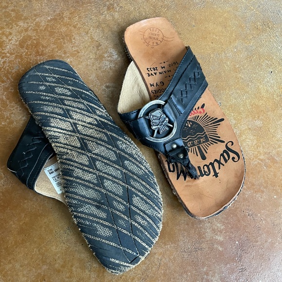 Genuine Leather Sandals - Picture 3 of 4